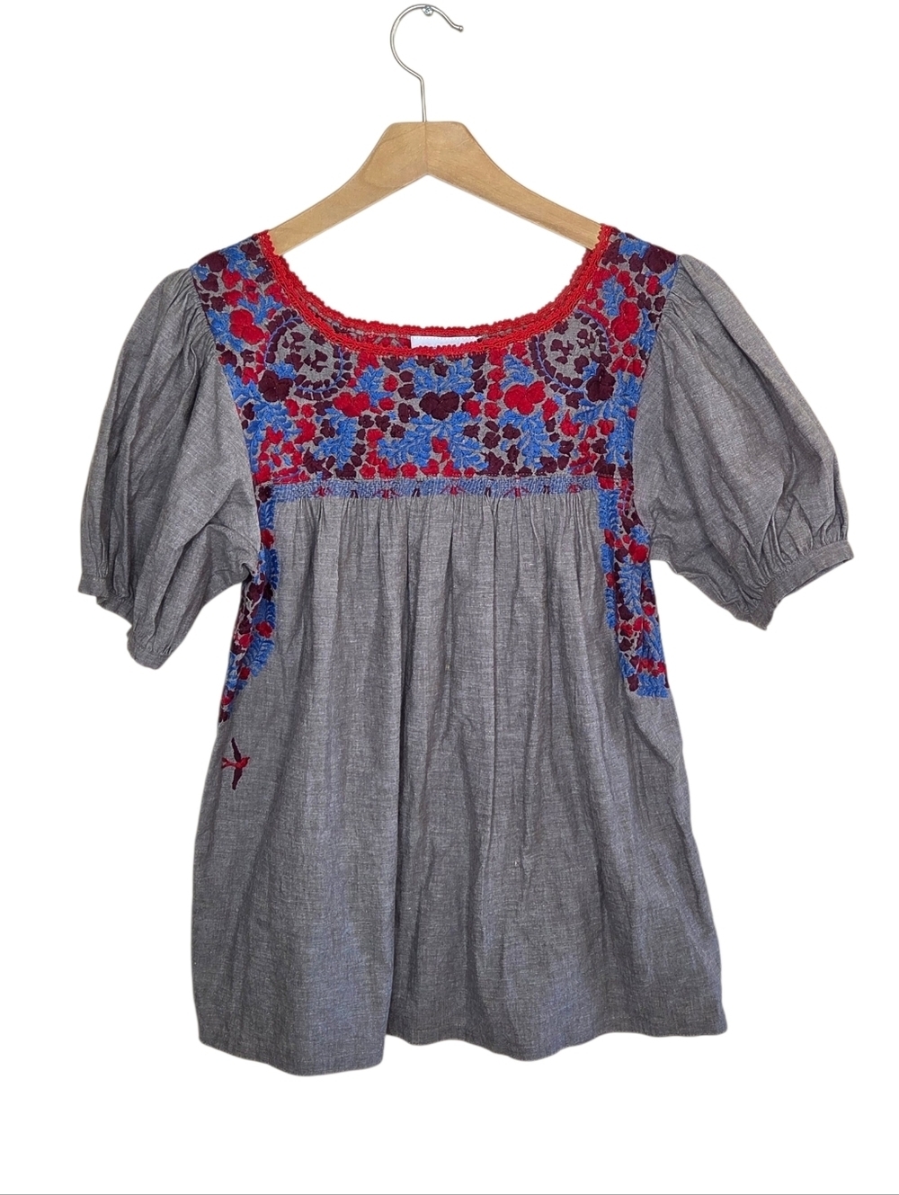 Mi Golondrina Artisan Gray Puff Sleeve Top Red Blue Embroidery Size Small Boho